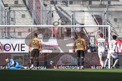 3. Liga; FC Ingolstadt 04 - FC Viktoria Köln; Elfmeter Tor für Köln durch Becker André (9 Köln) Torwart Marius Funk (1, FCI) Marcel Costly (22, FCI) Yannick Deichmann (20, FCI) Marseiler Luca (30 Köln)