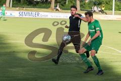 Testspiel - SV Manching - TSV Jetzendorf - Spiess Daniel schwarz Manching - Kreitmair Maximilian grün Jetzendorf - Foto: Jürgen Meyer