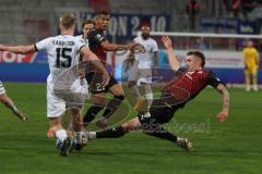 3. Liga - Saison 2023/24 - FC Ingolstadt 04 - Waldhof Mannheim - Marcel Costly (Nr.22 - FCI) - Malte Karbstein (#15 Mannheim) - Julian Kügel (Nr.31 - FCI) -Foto: Meyer Jürgen