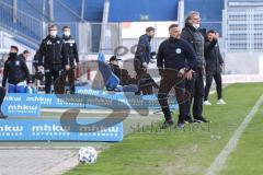 3. Liga - 1. FC Magdeburg - FC Ingolstadt 04 - Cheftrainer Tomas Oral (FCI) und Direktor Sport Michael Henke (FCI) beschweren sich
