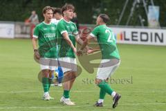 Testspiel - Bezirksliga - Saison 2025/26 - FC Gerolfing - SpVgg Joshofen Bergheim - Der 1:1 Ausgleichstreffer durch David Simm grün Gerolfing - jubel -Donat Bashota grün Gerolfing - Foto: Meyer Jürgen
