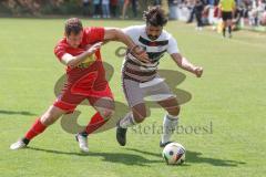 Kreisliga - Saison 2024/25- SV Kasing - TSV Kösching-  - Sanser Calik weiss Kasing - Gerard Gläser rot Kösching - Foto: Meyer Jürgen