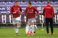 2.BL; Erzgebirge Aue - FC Ingolstadt 04; Marcel Gaus (19, FCI) Dennis Eckert Ayensa (7, FCI) vor dem Spiel