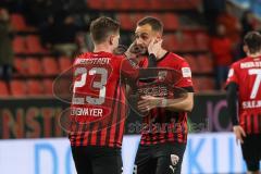 3. Liga; FC Ingolstadt 04 - Dynamo Dresden; Tor Jubel Treffer 1:0 Denis Linsmayer (23, FCI) mit David Kopacz (29, FCI)