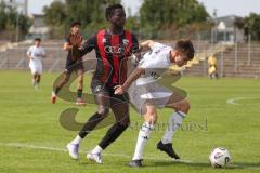 *** Bayernliga Nord - Saison 2025/26 - FC Ingolstadt 04 II - ATSV Erlangen - Jason Osei Tutu (Nr.11 - FC Ingolstadt II) - Thomas Müller weiss Erlangen - Foto: Meyer Jürgen