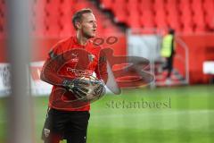 3. Liga; FC Ingolstadt 04 - Hallescher FC; Torwart Marius Funk (1, FCI) vor dem Spiel