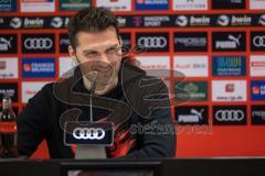 3. Liga; FC Ingolstadt 04 - Neuer Trainer Cheftrainer Guerino Capretti (FCI), erste Pressekonferenz