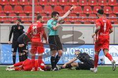 3. Liga; FSV Zwickau - FC Ingolstadt 04; gelb rote Karte für rechts am Boden Rico Preißinger (6, FCI) im Foul gegen Jansen Max (6 FSV)