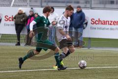 Audi Schanzer Amateur Cup 2022 -  Halbfinale 1 - SV Denkendorf - TSV Hohenwart - Leon Sedlmair weiss Hohenwart - Fabian Hunsdorfer links grün Denkendorf - Foto: Jürgen Meyer