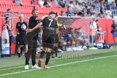 3. Liga; FC Ingolstadt 04 - TSV 1860 München; Tor Jubel Treffer Jannik Mause (7, FCI) mit Cheftrainer Michael Köllner (FCI)