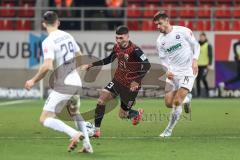 3. Liga; FC Ingolstadt 04 - Erzgebirge Aue; Felix Keidel (43, FCI) Rosenlöcher Linus (29 Aue) Tashchy Borys (14 Aue)