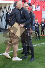 3. Liga - Saison 2024/25 - FC Ingolstadt 04 - SV Wehen Wiesbaden - Verabschiedung  - Karl Meier - Robert Wulnikowski - XXXXX - Foto: Meyer Jürgen