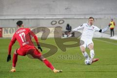 3. Liga - FSV Zwickau - FC Ingolstadt 04 - Schröter Morris (17 Zwickau) Marcel Gaus (19, FCI)
