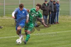 Kreisliga - Saison 2023/24 - SV Lippertshofen - SV Hundszell - Matthias Weinzierl blau Hundszell - Josef Buchner grün Lippertshofen - Foto: Meyer Jürgen