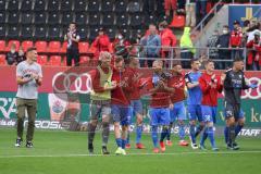 2.BL; FC Ingolstadt 04 - Werder Bremen, Spiel ist aus, 0:3 Niederlage für die Schanzer, Spieler bedanken sich bei den Fans, Ehrenrunde, Stefan Kutschke (30, FCI) verletzt, Torwart Robert Jendrusch (1, FCI) Christian Gebauer (22, FCI) Merlin Röhl (34, FCI)