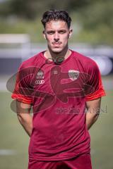 3. Liga; FC Ingolstadt 04 - Trainingsauftakt, erstes Training nach der Sommerpause; Neuzugang Dennis Kaygin (10, FCI)
