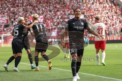 3. Liga; Rot-Weiss Essen - FC Ingolstadt 04; Ausgleich Tor Jubel Treffer Tobias Bech (11, FCI) 2:2 mit Justin Butler (31, FCI) Thomas Rausch (45, FCI) Arian Llugiqi (25, FCI)