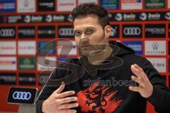 3. Liga; FC Ingolstadt 04 - Neuer Trainer Cheftrainer Guerino Capretti (FCI), erste Pressekonferenz