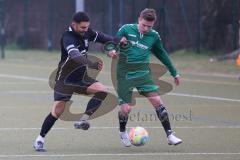 Freundschaftsspiel - FC Fatih Ingolstadt - TV Aiglsbach - Mehmet Sin schwarz FC Fatih - Paul Belousow grün Aiglsbach - Foto: Meyer Jürgen