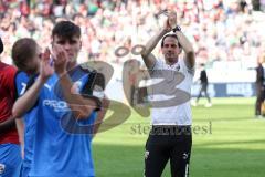 2.BL; Hannover 96 - FC Ingolstadt 04; Spieler bedanken sich bei den mitgereisten Fans, Cheftrainer Rüdiger Rehm (FCI)