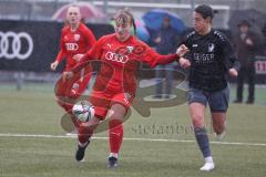 Bayernliga - Frauen - Saison 2022/2023 - FC Ingolstadt 04 II -TSV Schwaben Augsburg - Lea Spittka
 rot FCI - Emily Stockinger schwarz Augsburg - Foto: Meyer Jürgen