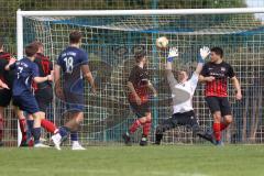 Kreisklasse - Saison 2022/2023 - TSV Etting - SV Stammham - Levin Egredzija #7 Etting mit einer Torchance - Niklas Schüssel Torwart Stammham  - Foto: Meyer Jürgen