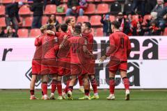 3. Liga; FC Ingolstadt 04 - 1. FC Saarbrücken; Tor Jubel Treffer 2:1 Yann Sturm (7, FCI) Fredrik Carlsen (8, FCI) Jonas Scholz (15, FCI) Linus Rosenlöcher (19, FCI) Marcel Costly (22, FCI) Max Besuschkow (17, FCI) Max Plath (14 FCI) Mads Borchers (9, FCI)