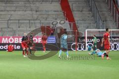 3. Liga; FC Ingolstadt 04 - FC Viktoria Köln; Spiel ist aus Niederlage, hängende Köpfe 1:2 Max Besuschkow (17, FCI) Max Plath (14 FCI) Georgios Antzoulas (6, FCI) Marcel Costly (22, FCI) Ronstadt Frank (34 VK) Torwart Kai Eisele (25, FCI)