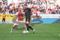 3. Liga; Rot-Weiss Essen - FC Ingolstadt 04; Obuz Marvin (10 RWE) Rios Alonso José-Enrique (23 RWE)