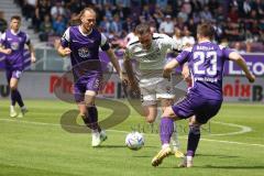 3.Liga - Saison 2022/2023 - Erzgebirge Aue - FC Ingolstadt 04 - Patrick Schmidt (Nr.9 - FCI) - Burger Korbinian (Nr.5 - Erzgebirge Aue) - Anthony Barylla (Nr.23 - Erzgebirge Aue) -  - Foto: Meyer Jürgen