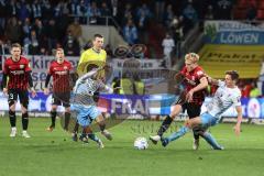 3. Liga; FC Ingolstadt 04 - TSV 1860 München; Zweikampf Kampf um den Ball Tobias Bech (11, FCI) Wörl Marius (38 TSV) Vrenezi Albion (9 TSV)