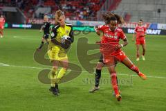 DFB - Pokal - Frauen - Saison 2022/2023 - FC Ingolstadt 04 -  FC Bayern München - Torwart Daum Anna-Lena (Nr.22 - FC Ingolstadt 04 ) - Emelyne Laurent (Nr.27 - FC Bayern München) - Foto: Meyer Jürgen