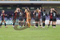 2. Frauen Bundesliga - Saison 2025/26- FC Ingolstadt 04 - VFL Wolfsburg - Abklatschen vor dem Spiel - motivieren sich - XXXXX - Foto: Meyer Jürgen