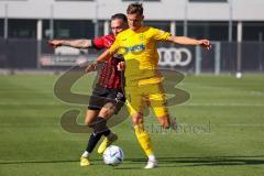 Freundschaftsspiel - Saison 2022/2023 - FC Ingolstadt 04 -  SpVgg Bayreuth - Tobias Weber (Nr.21 - SpVgg Bayreuth) - Patrick Schmidt (Nr.9 - FCI) - Foto: Meyer Jürgen