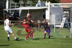 Kreisliga - Saison 2026/27 - TSV Großmehring - SV Kasing - Maximilian Förstl TW Großmehring - Mathias Habricht mitte Kasing rot - Elias Ewerling rot Kasing - Foto: Meyer Jürgen