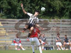 *Bayernliga Nord - Saison 2026/27 - FC Ingolstadt 04 II - FSV Stadeln - Ioannis Petkos (Nr.18 - FCI II) - Leon Liefert rot Stadeln - Foto: Meyer Jürgen
