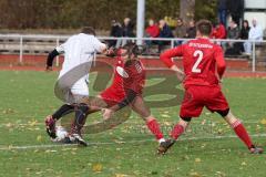 2023_11_5 - Kreisklasse - Saison 2023/24 - TSV Lenting - SV Eitensheim  - Arianit Racaj grau Lenting - Florian Trini rot Eitensheim - Foto: Meyer Jürgen