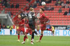 3. Liga; FC Ingolstadt 04 - Rot-Weiss Essen; Zweikampf Kampf um den Ball Moustier Tom (28 RWE) Julian Kügel (29, FCI)