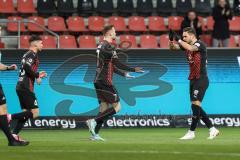 3. Liga; FC Ingolstadt 04 - Preußen Münster; Pascal Testroet (37, FCI) Tor Jubel Treffer 1:1 Ausgleich, mit Jannik Mause (7, FCI) Felix Keidel (43, FCI)