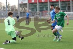 2024_2_17 - Saison 2023/24 - AUDI-Schanzer Amateur Cup - SV Hundszell - FC Gerolfing - Finale - Luca Kammerer  blau Hundszell - Timo Kraus grün Gerolfing - Gabriel Hägel Torwart Hundszell - Foto: Meyer Jürgen