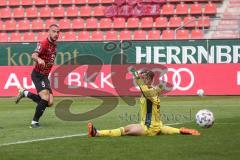 3. Liga - FC Bayern 2 - FC Ingolstadt 04 - Tor Jubel 2:1 durch Fatih Kaya (9, FCI), Torwart Lukas Schneller (22 FCB) keine Chance