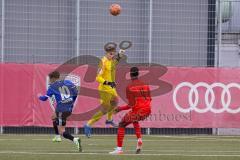 A - Junioren Bundesliga Süd/Südwest -  Saison 2021/2022 - FC Ingolstadt 04 - 1. FC Saarbrücken - Bock Julian Torwart (#33 FCI) rettet mit einem Kopfball vor  Wachal Tim #10 Saarbrücken -  - Nduka Donald (#4 FCI) - Foto: Meyer Jürgen