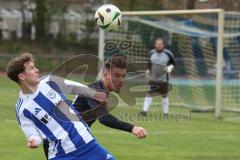 Kreisliga - Saison 2025/26- SV Karlshuld - SV Menning - Marcel Hubner schwarz Menning  - Yannik Werle weiss Karlshuld - Foto: Meyer Jürgen