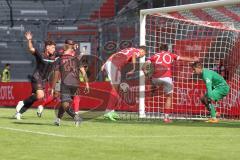 3. Liga - Saison 2025/26 - Energie Cottbus - FC Ingolstadt 04  - Mads Borchers (Nr.9 - FC Ingolstadt 04) - Nyamekye Awortwie-Grant (Nr.23 - FC Energie Cottbus) - Christensen Gustav (Nr.24 - FC Ingolstadt 04) - Axel Borgmann (Nr.20 - FC Energie Cottbus) - 