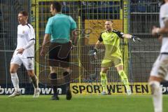 3. Liga; SV Waldhof Mannheim - FC Ingolstadt 04; Torwart Marius Funk (1, FCI) Anweisungen
