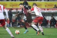 2.BL; SSV Jahn Regensburg - FC Ingolstadt 04; Zweikampf Kampf um den Ball Patrick Schmidt (32, FCI) Jan Elvedi (33 Jahn)