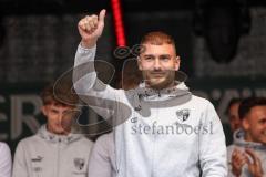 3. Liga; FC Ingolstadt 04 - offizielle Mannschaftsvorstellung auf dem Ingolstädter Stadtfest, Rathausplatz; Max Dittgen (10, FCI)