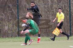 Kreisliga - Saison 2023/24 - FC Fatih Ingolstadt - SV Denkendorf - Akif Abasikeles schwarz Fatih - Paul Müller grün Denkendorf - Foto: Meyer Jürgen