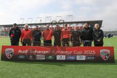 AUDI - Schanzer Amateur Cup - Finale- Saison 2024/25 - SV Hundszell - SV Menning - Die Schiedsrichter - vo li nach re - Hans Kroll - Ludwig Schmidt - Robert Plei - Daniel Weise - Farin Münchhoff - Johannes Lang - Helmuth Pachinger - Ömer Karakas - Werner 