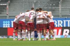 3. Liga - Saison 2025/26 - SV Wehen/Wiesbaden - FC Ingolstadt 04  -  Die Mannschaft bildet einen Kreis vor dem Spiel -  - XXXXX - Foto: Meyer Jürgen